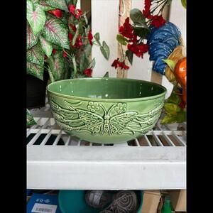 Bordallo Pinheiro Green
Butterfly 10.25" Serving Bowl Vintage